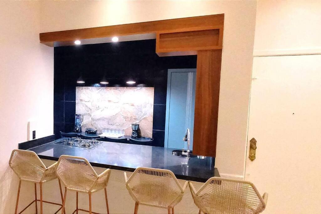 Copacabana 1 Quadra Com Vista Parcial Mar Apartamento Rio de Janeiro